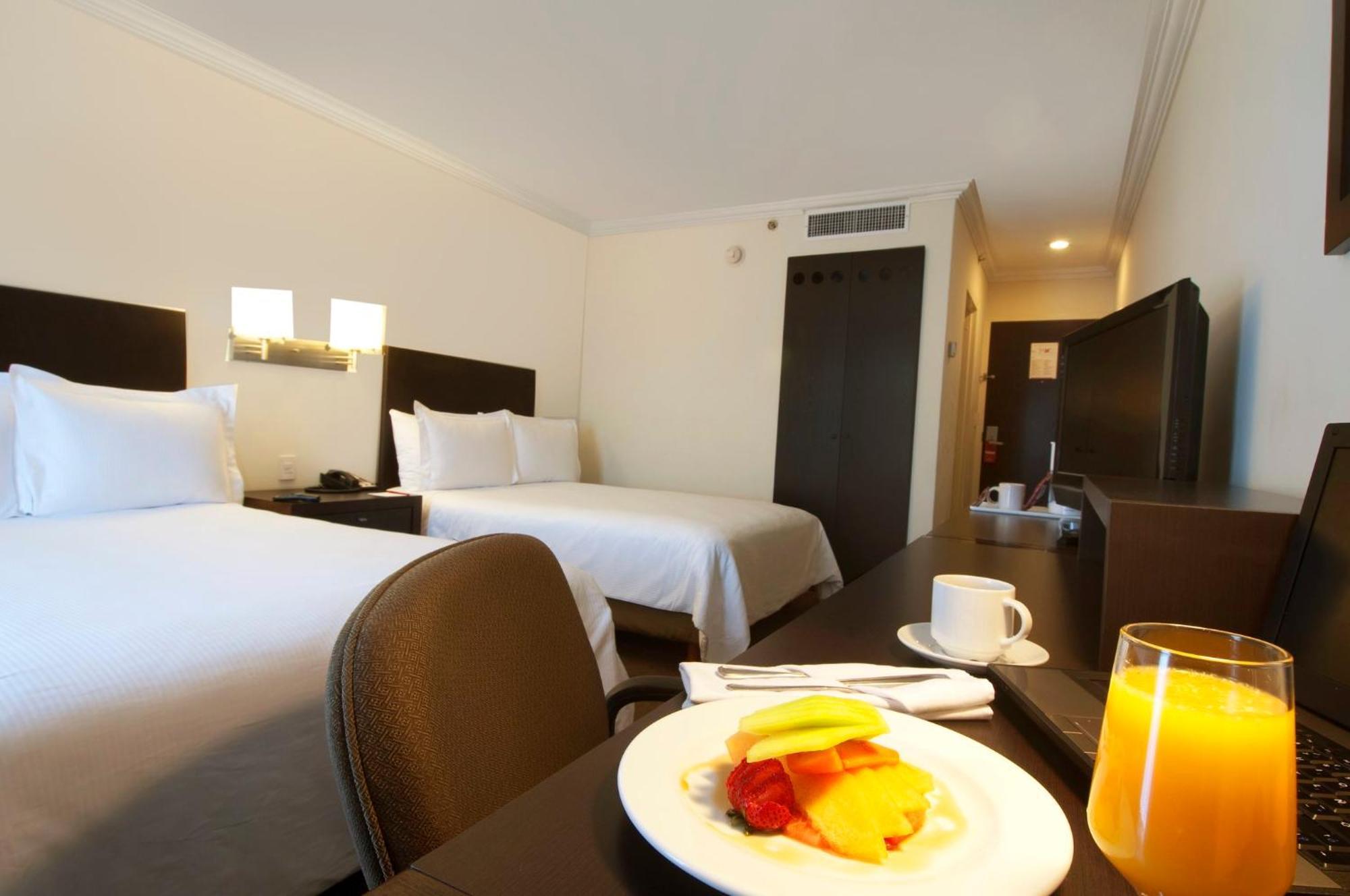 Fiesta Inn Toluca Centro Kültér fotó